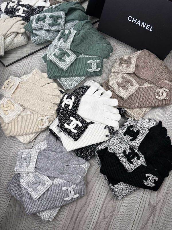 Chanel Scarf Hat Gloves hm21